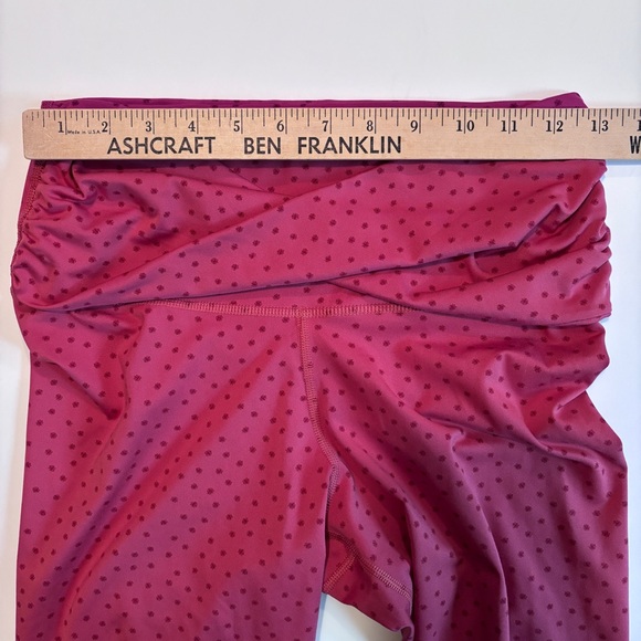 NWOT Nike Yoga Legging Women's Size M Polka-Dot Twist High-Waisted Ankle - Picture 6 of 8